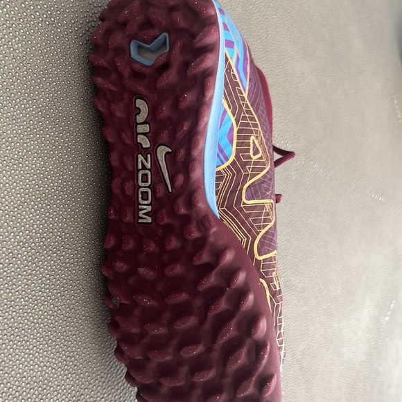 Nike Men's Zoom Mercurial Superfly 9 Academy KM TF Dark Beetroot/Gold - Mbappé - Picture 3 of 4